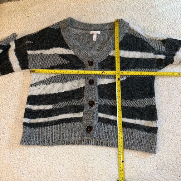 Leith Small Super Soft Button Down Cardigan Charcoal Gray White Camo Women’s EUC - Picture 8 of 10
